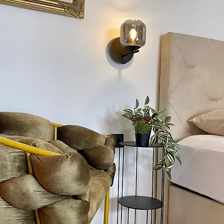 Апартаменты Mirela *