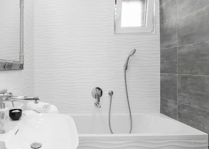 Mirela דירה אורביץ