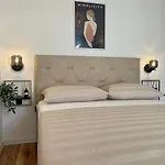 Mirela * أوروبيتش