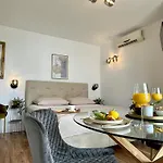 Mirela أوروبيتش