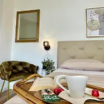 Mirela شقة *