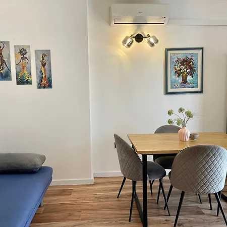 Mirela Apartment