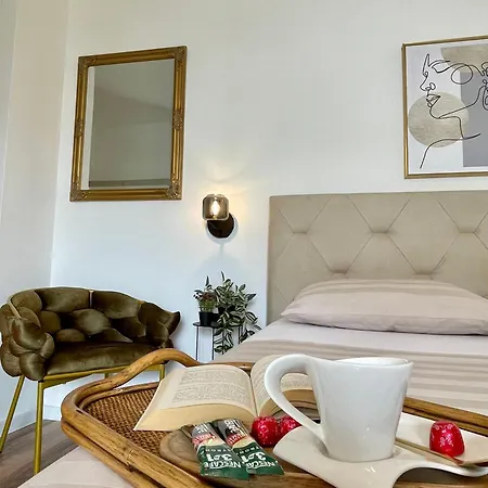 Mirela Apartment *