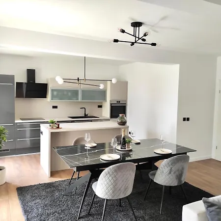 Mirela Apartment